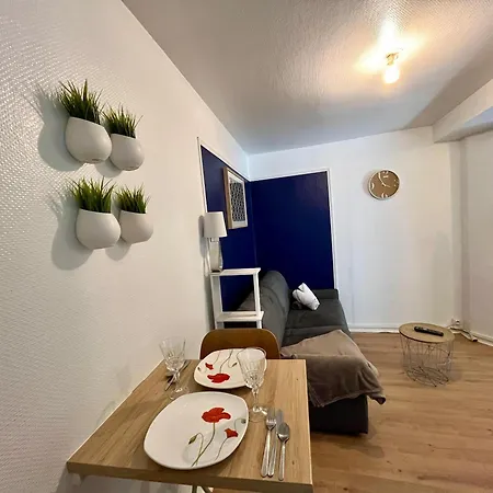 Appartement Bleu Nuit A - 390 *